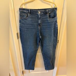 American Eagle High Rise Mom Jeans 16